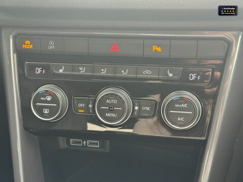 Volkswagen T-Roc 1.5 TSI GPF EVO R-Line SUV 5dr Petrol Manual Euro 24