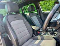 Volkswagen Tiguan 2.0 TDI R-Line SUV 5dr Diesel Manual 4Motion Euro 6 (s/s) (150 ps) 11