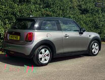 Mini Hatch Sold Cooper Classic Hatchback 1.5 3dr Petrol Steptronic Euro 6 (s/s) (136 p 3