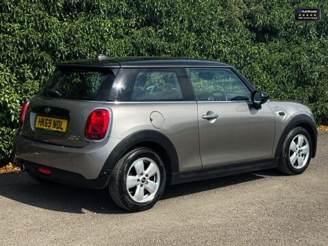 Mini Hatch Sold Cooper Classic Hatchback 1.5 3dr Petrol Steptronic Euro 6 (s/s) (136 p 28