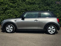 Mini Hatch Sold Cooper Classic Hatchback 1.5 3dr Petrol Steptronic Euro 6 (s/s) (136 p 30