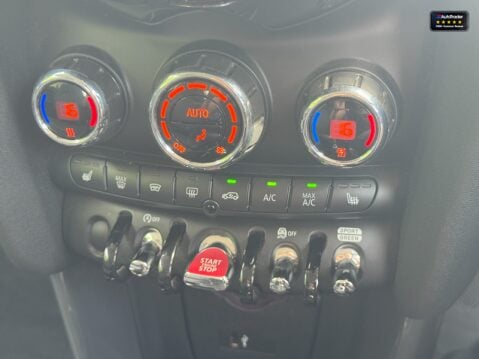 Mini Hatch Sold Cooper Classic Hatchback 1.5 3dr Petrol Steptronic Euro 6 (s/s) (136 p 23