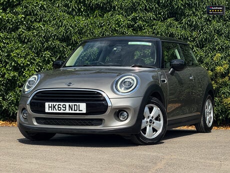Mini Hatch Cooper Classic Hatchback 1.5 3dr Petrol Steptronic Euro 6 (s/s) (136 ps)