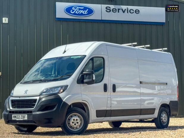 Peugeot Boxer LWB L3H2 [SOLD CR] Medium Roof Bluehdi 335 Professional Air Con EURO 6 1