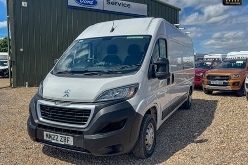 Peugeot Boxer LWB L3H2 [SOLD CR] Medium Roof Bluehdi 335 Professional Air Con EURO 6