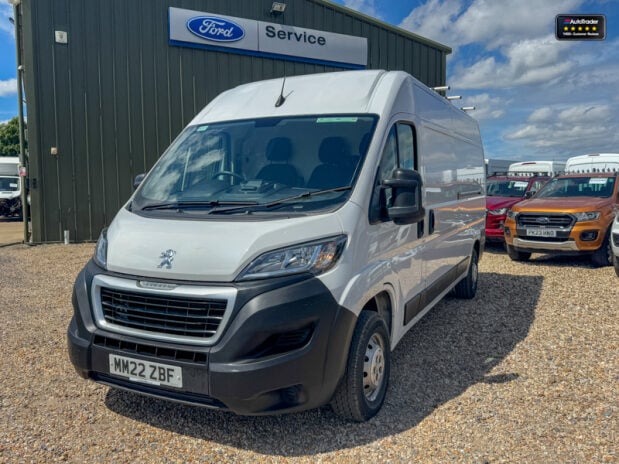 Peugeot Boxer LWB L3H2 [SOLD CR] Medium Roof Bluehdi 335 Professional Air Con EURO 6 2