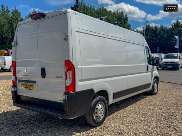 Peugeot Boxer LWB L3H2 [SOLD CR] Medium Roof Bluehdi 335 Professional Air Con EURO 6 6