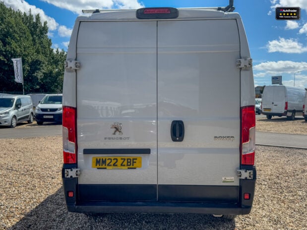 Peugeot Boxer LWB L3H2 [SOLD CR] Medium Roof Bluehdi 335 Professional Air Con EURO 6 7