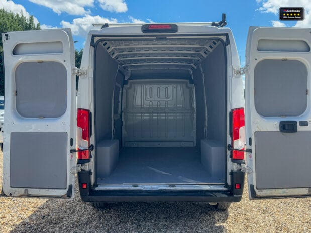Peugeot Boxer LWB L3H2 [SOLD CR] Medium Roof Bluehdi 335 Professional Air Con EURO 6 8