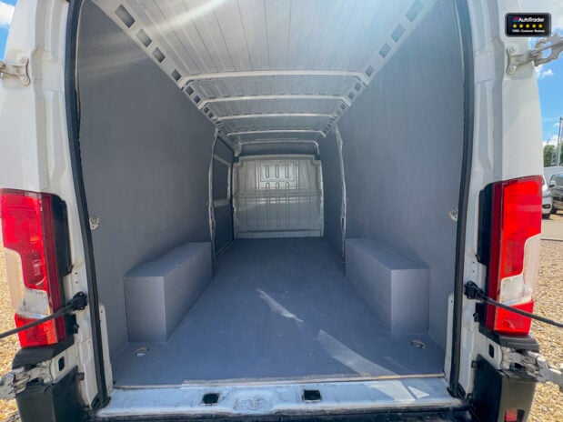 Peugeot Boxer LWB L3H2 [SOLD CR] Medium Roof Bluehdi 335 Professional Air Con EURO 6 9
