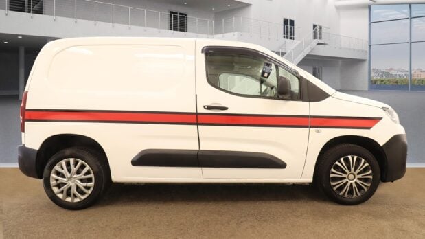Citroen Berlingo SWB L1H1 1000 Enterprise M Bluehdi Air Con Sensors EURO 6 NO VAT 5