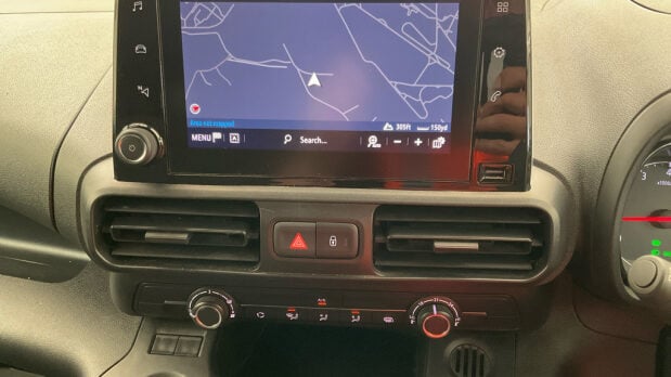 Vauxhall Combo LWB L2H1 Low Roof 2300 Pro Air Con Cam Nav Sensors EURO 6 11