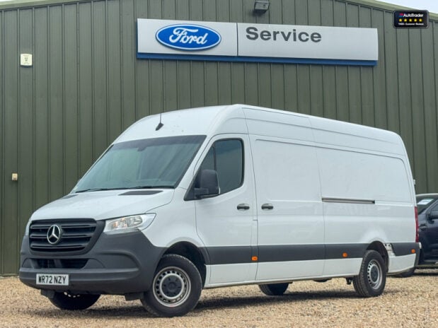 Mercedes-Benz Sprinter LWB L3H2 Medium Roof 315 Cdi Progressive EURO 6 1