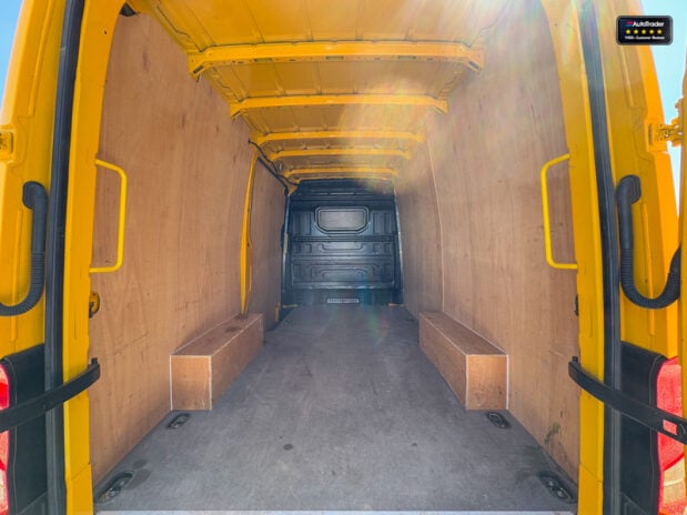 Volkswagen Crafter MWB L2H3 High Roof Cr35 Tdi Trendline Sensors EURO 6 9