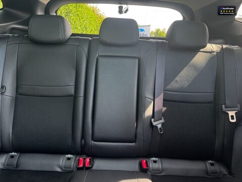 Nissan Qashqai (Sold) 1.6 dCi Tekna SUV 5dr Diesel Manual Euro 6 (s/s) (130 ps) 9