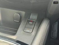 Nissan Qashqai (Sold) 1.6 dCi Tekna SUV 5dr Diesel Manual Euro 6 (s/s) (130 ps) 26