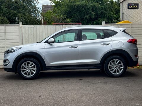 Hyundai TUCSON 1.6 GDi Blue Drive SE Nav SUV 5dr Petrol Manual Euro 6 (s/s) (132 ps) 6