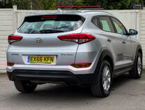 Hyundai TUCSON 1.6 GDi Blue Drive SE Nav SUV 5dr Petrol Manual Euro 6 (s/s) (132 ps) 4