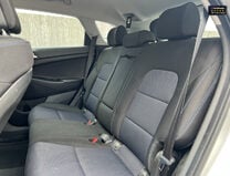 Hyundai TUCSON 1.6 GDi Blue Drive SE Nav SUV 5dr Petrol Manual Euro 6 (s/s) (132 ps) 13
