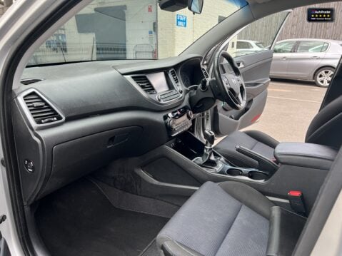 Hyundai TUCSON 1.6 GDi Blue Drive SE Nav SUV 5dr Petrol Manual Euro 6 (s/s) (132 ps) 14