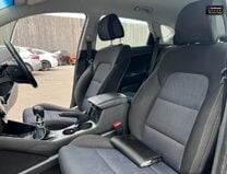Hyundai TUCSON 1.6 GDi Blue Drive SE Nav SUV 5dr Petrol Manual Euro 6 (s/s) (132 ps) 15