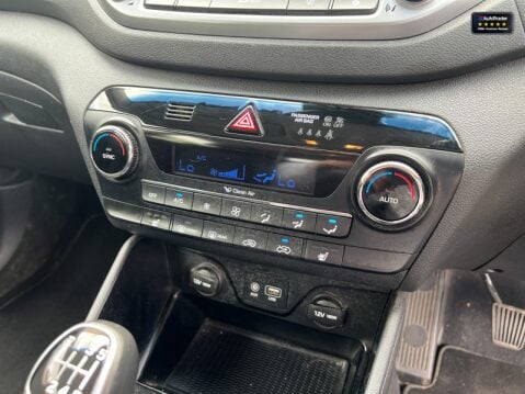 Hyundai TUCSON 1.6 GDi Blue Drive SE Nav SUV 5dr Petrol Manual Euro 6 (s/s) (132 ps) 26