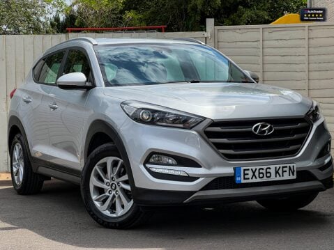 Hyundai TUCSON 1.6 GDi Blue Drive SE Nav SUV 5dr Petrol Manual Euro 6 (s/s) (132 ps) 3