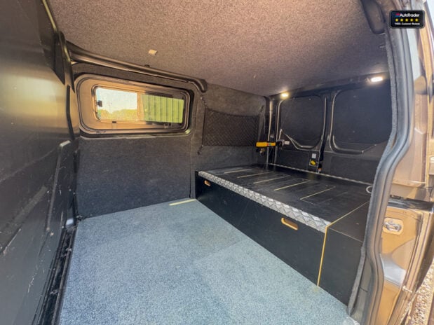 Ford Transit Custom SWB L1H1 280 Limited Air Con Alloys Cruise EURO 6 NO VAT 12