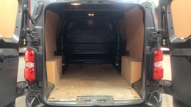 Vauxhall Vivaro LWB L2H1 Low Roof F3100 Pro Air Con Nav Sensors EURO 6 5