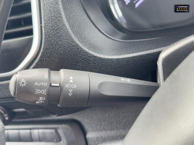 Vauxhall Vivaro LWB L2H1 [SOLD MT] Low Roof F3100 Pro Air Con Nav Sensors EURO 6 18