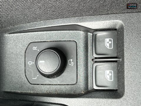 SEAT Ibiza (Sold) 1.0 TSI FR Hatchback 5dr Petrol Manual Euro 6 (s/s) (95 ps) 26