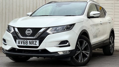 Nissan Qashqai Sold 1.3 DIG-T N-Connecta SUV 5dr Petrol Manual Euro 6 (s/s) (140 ps) 