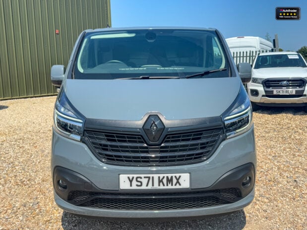 Renault Trafic LWB L2H1 Black Edition Energy Air Con Alloys Cam Nav Sensors EURO 6 NO VAT 3