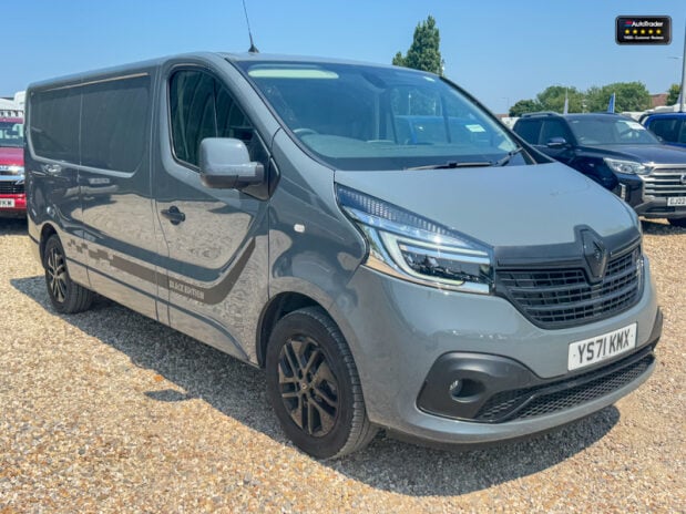 Renault Trafic LWB L2H1 Black Edition Energy Air Con Alloys Cam Nav Sensors EURO 6 NO VAT 4