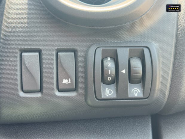 Renault Trafic LWB L2H1 Black Edition Energy Air Con Alloys Cam Nav Sensors EURO 6 NO VAT 23