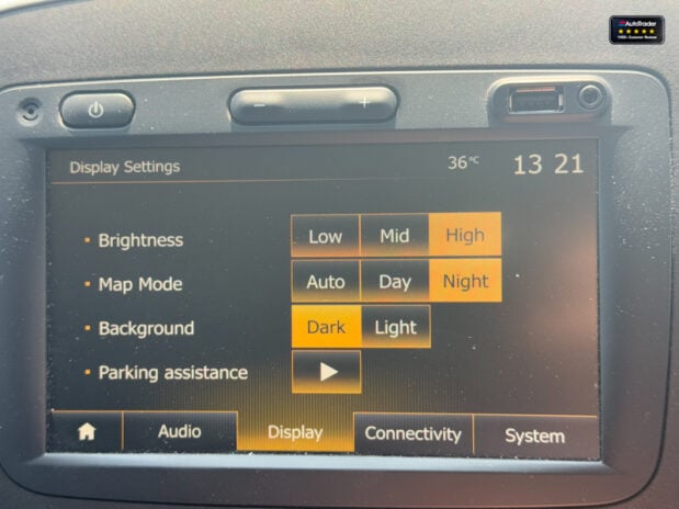 Renault Trafic LWB L2H1 Black Edition Energy Air Con Alloys Cam Nav Sensors EURO 6 NO VAT 32