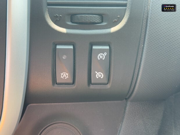 Renault Trafic LWB L2H1 Black Edition Energy Air Con Alloys Cam Nav Sensors EURO 6 NO VAT 37