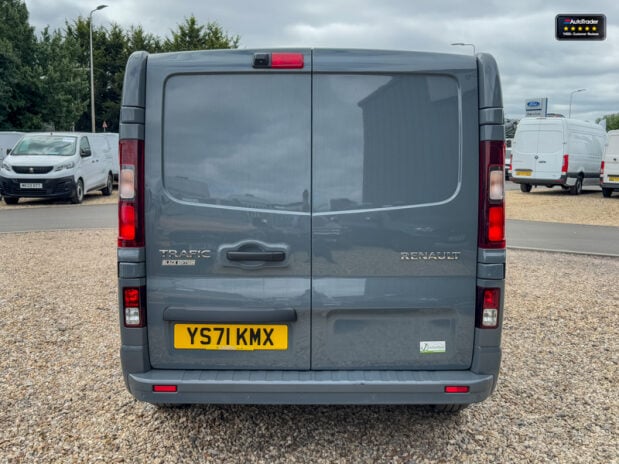 Renault Trafic LWB L2H1 [SOLD KH] Black Edition Energy Air Con Alloys Cam Nav Sensors EURO 7