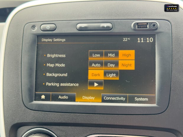 Renault Trafic LWB L2H1 [SOLD KH] Black Edition Energy Air Con Alloys Cam Nav Sensors EURO 32