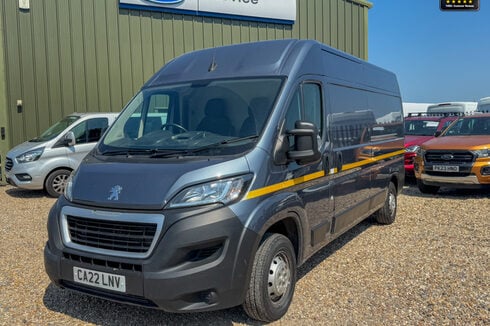 Peugeot Boxer LWB L3H2 Medium Roof Bluehdi 335 Professional Air Con Cruise Nav EURO 6