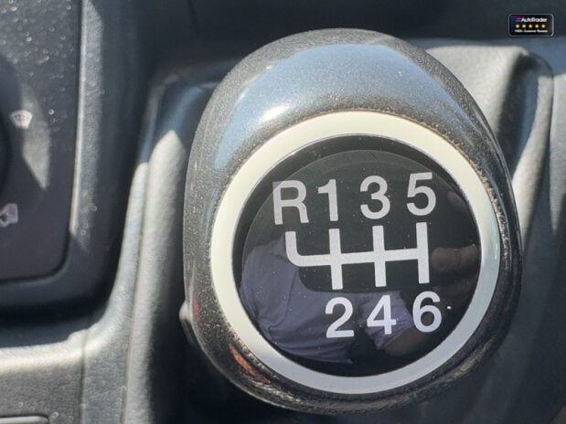 Peugeot Boxer LWB L3H2 Medium Roof Bluehdi 335 Professional Air Con Cruise Nav EURO 6 19