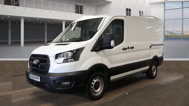 Ford Transit MWB L2H2 Medium Roof 350 Leader Air Con Nav Sensors EURO 6 1
