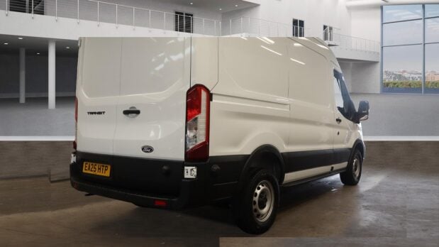Ford Transit MWB L2H2 Medium Roof 350 Leader Air Con Nav Sensors EURO 6 4