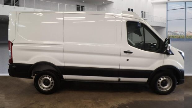 Ford Transit MWB L2H2 Medium Roof 350 Leader Air Con Nav Sensors EURO 6 3