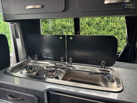 Volkswagen Transporter (Sold) 4 Berth|5 Belt|Doube Gas Hob|Sink|Awning 10