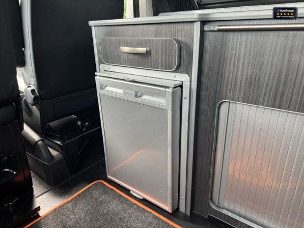 Volkswagen Transporter (Sold) 4 Berth|5 Belt|Doube Gas Hob|Sink|Awning 11