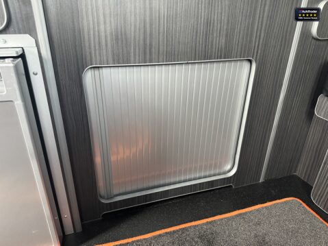 Volkswagen Transporter (Sold) 4 Berth|5 Belt|Doube Gas Hob|Sink|Awning 14