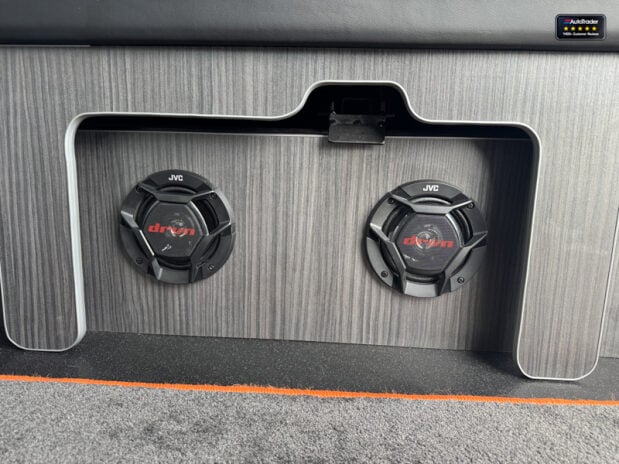 Volkswagen Transporter (Sold) 4 Berth|5 Belt|Doube Gas Hob|Sink|Awning 22
