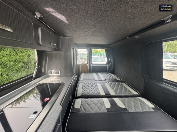 Volkswagen Transporter (Sold) 4 Berth|5 Belt|Doube Gas Hob|Sink|Awning 24