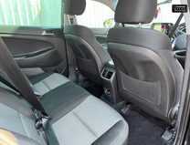 Hyundai TUCSON 1.6 CRDi MHEV SE Nav SUV 5dr Diesel Hybrid Manual Euro 6 (s/s) (115 ps) 12